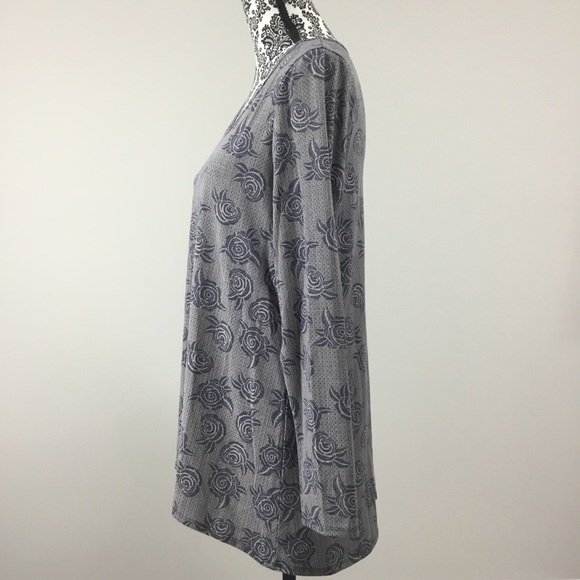 LulaRoe Simply Comfortable Rose Print Long Sleeve High Low Top L - Picture 13 of 13